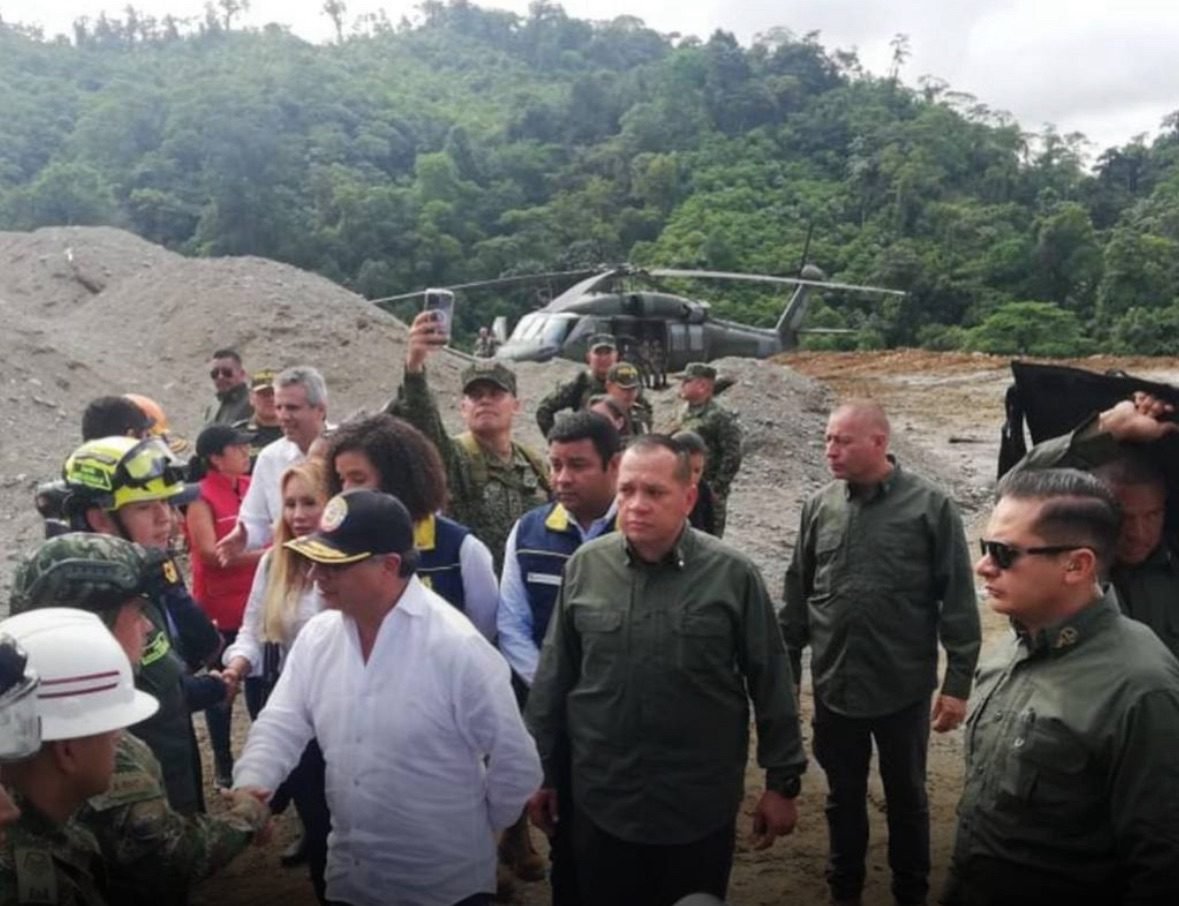 Petro declara estado de desastre natural en Chocó tras derrumbe