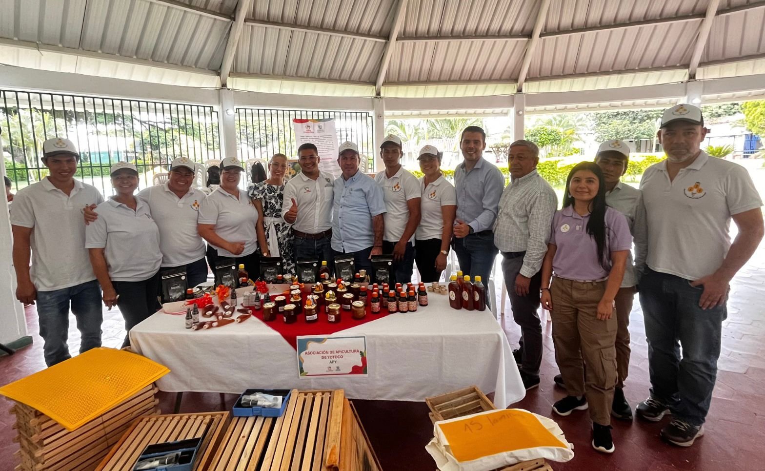 Familias campesinas podrán seguir trabajando el campo para garantizar