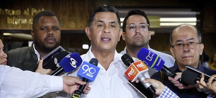 “No queremos que desencadene en hechos violentos”, alcalde Ospina sobre hurto de ‘trapos’ del América