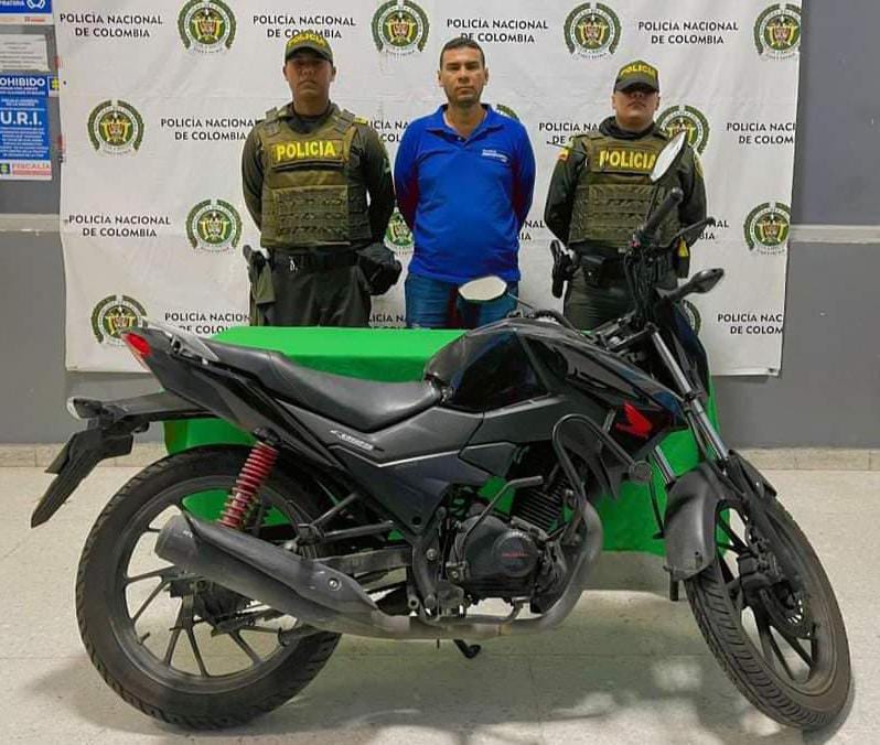 Barranquilla/ capturado con una motocicleta que tenia sus números de identificación alterados