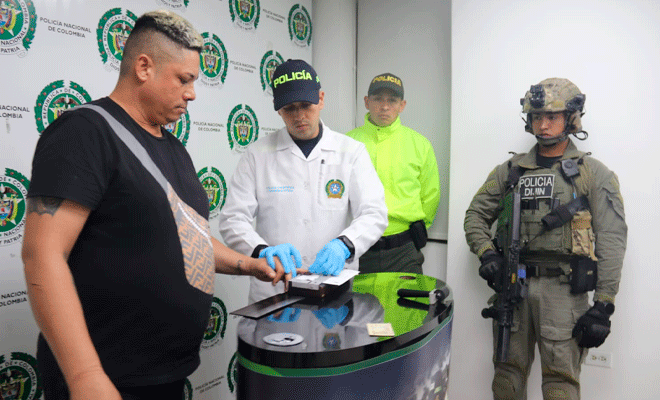 GAULA de la Policía capturó a alias ‘R-2 o Camilo’, cabecilla financiero del AGC