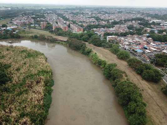 Continúa la búsqueda del trabajador de Emcali que habría caído al río Cauca