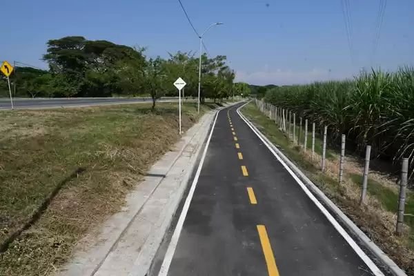 Tranquilidad en Candelaria ciclorruta uniendo a deportistas, trabajadores y peatones