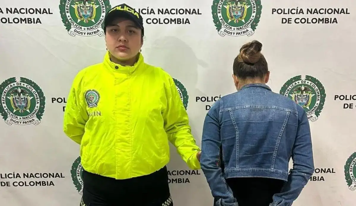 ⁠Capturan a mujer en Bogotá que torturaba a sus hijos por no vender todas las bolsas de basura