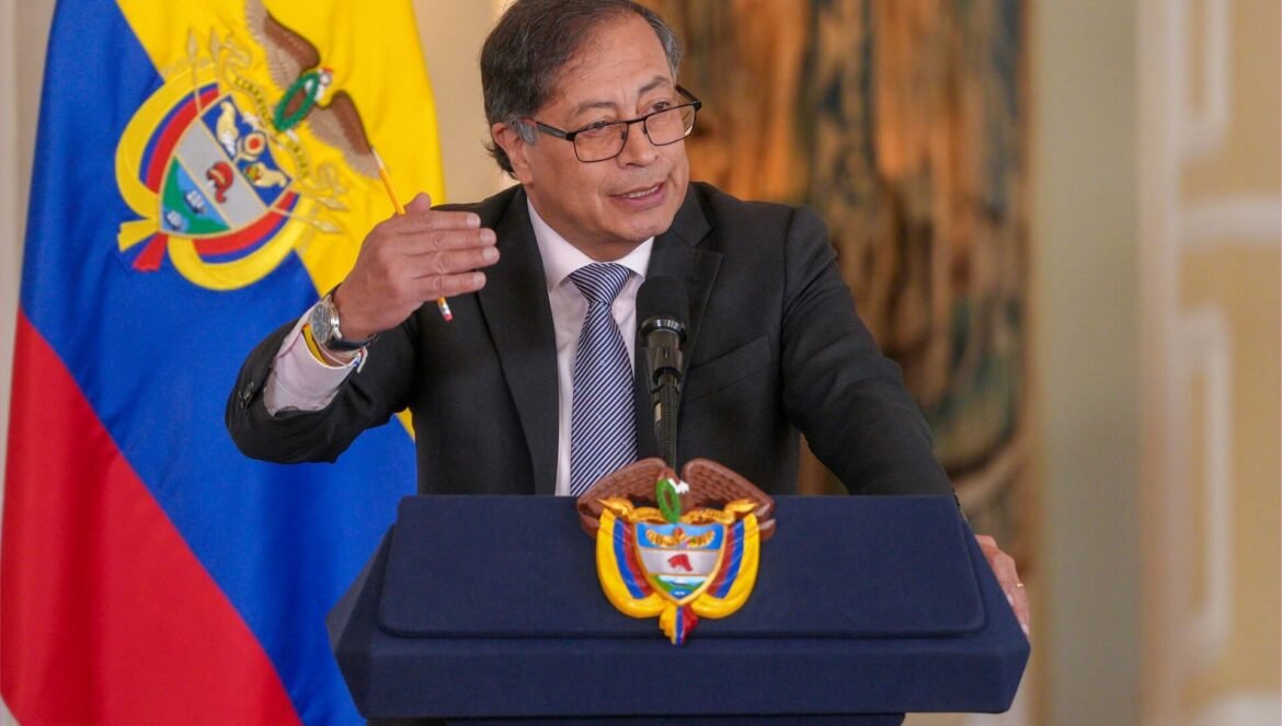 Gustavo Petro resaltó cifras económicas tras dos años de Gobierno