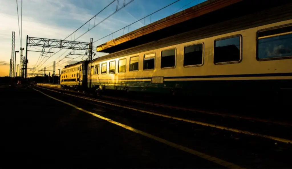 Gremios del Valle piden al Gobierno firmar el convenio del Tren de Cercanías