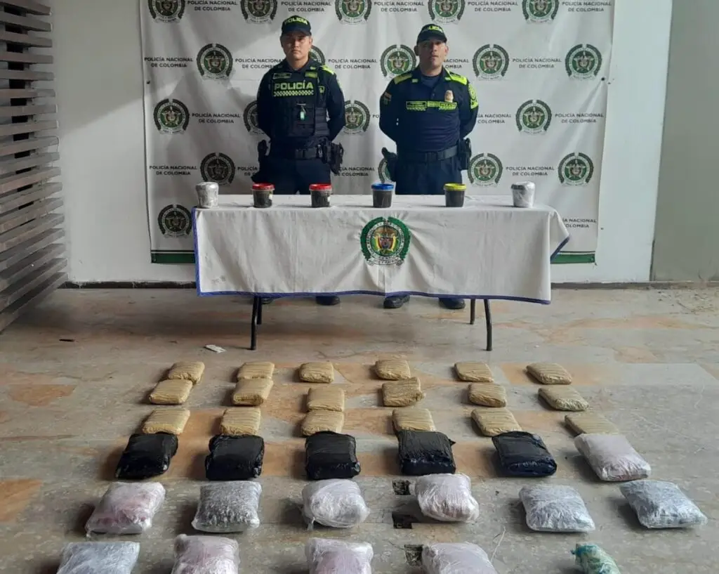 Golpe al microtráfico en Cali: Policía incauta cerca de 50 mil dosis de droga