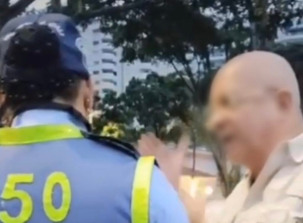 Nueva agresión contra funcionaria de tránsito en Cali queda registrada en video