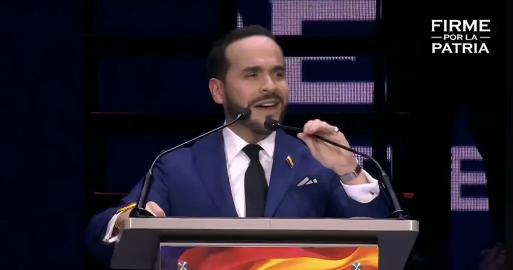 Más de 15.000 personas participan en la convención de Abelardo de la Espriella