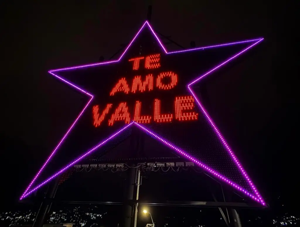 La Estrella de Siloé vuelve a brillar con 27.000 luces LED