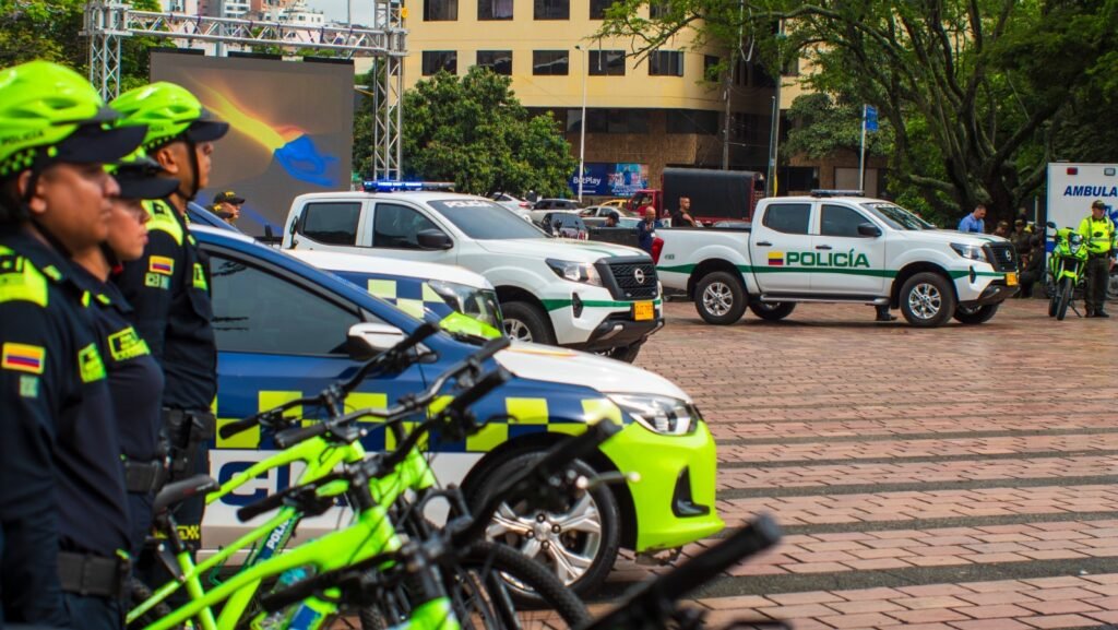 Nuevas motos y camionetas llegan a la Policía de Cali