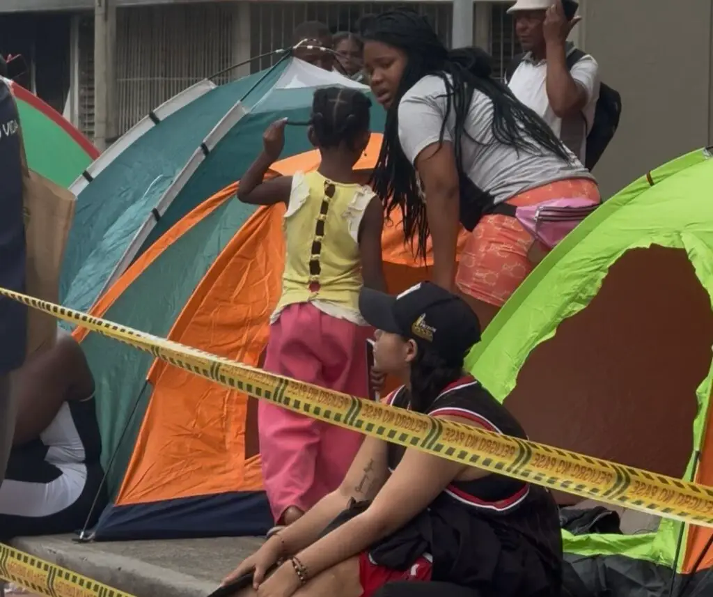 Minga bloquea Gobernación del Valle