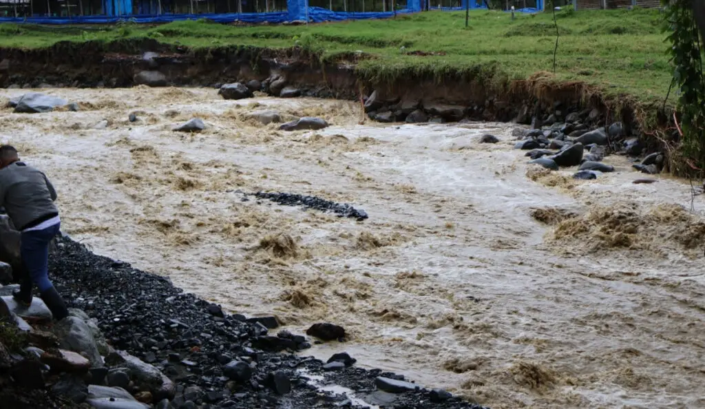 Valle del Cauca en alerta por lluvias: autoridades llaman a la prevención