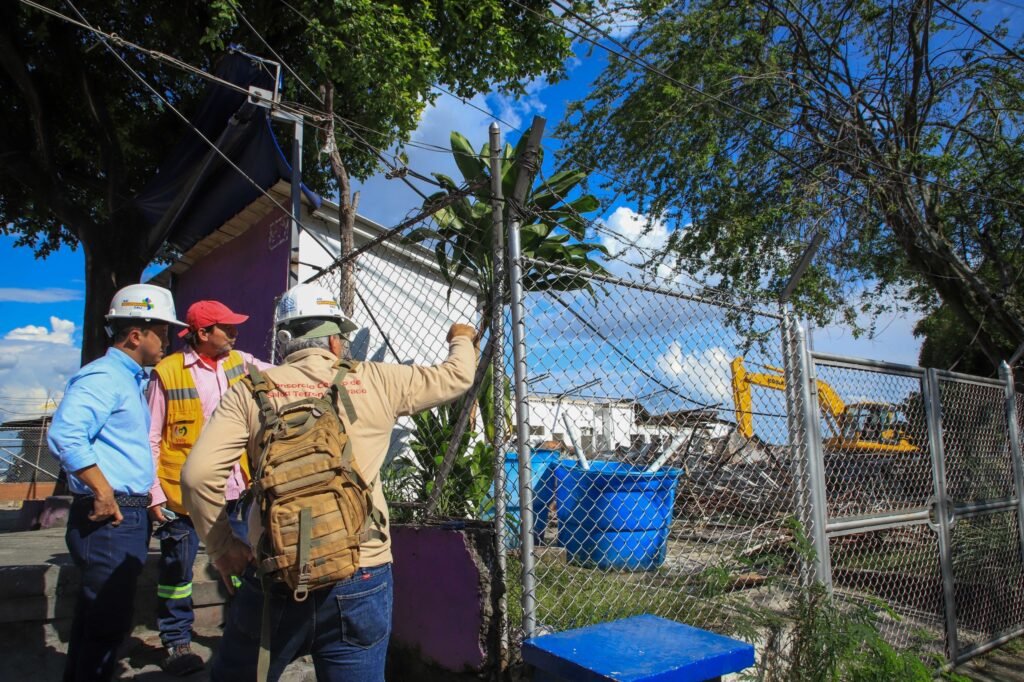 Terrón Colorado da paso a un hospital moderno para la comunidad