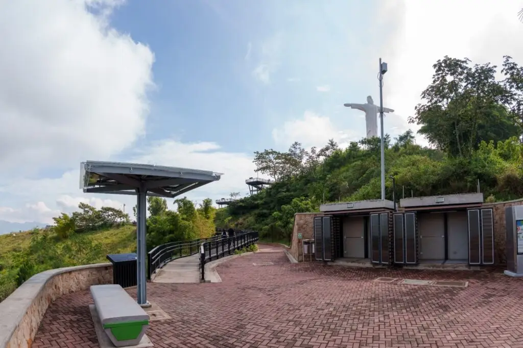 Locales en el ecoparque Cristo Rey. Foto: Alcaldía de Cali