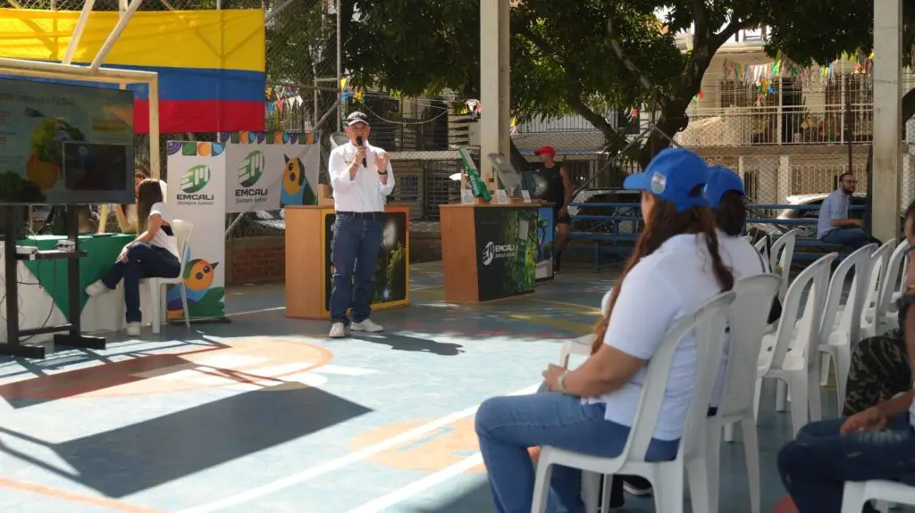 El proyecto para modernizar el alumbrado público de Cali. Foto: EMCALI