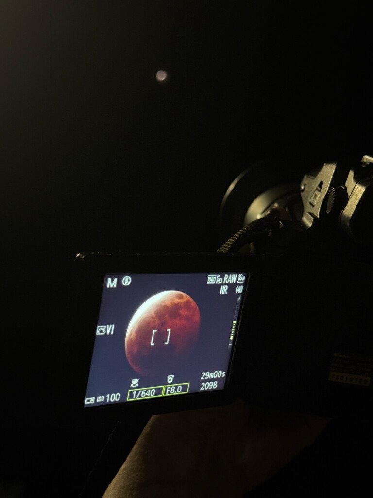Así se vio el eclipse lunar con una Nikon P950. Foto: Luisa Fernanda Llantén / cortesía a CW+.